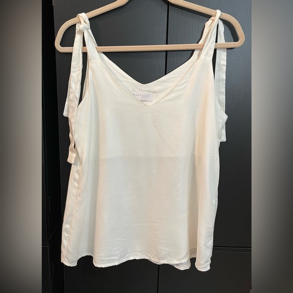 ARKITECT ADJUSTABLE LENGTH TANK BLOUSE - Picture 1 of 4